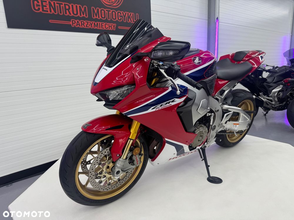 Honda CBR - 6