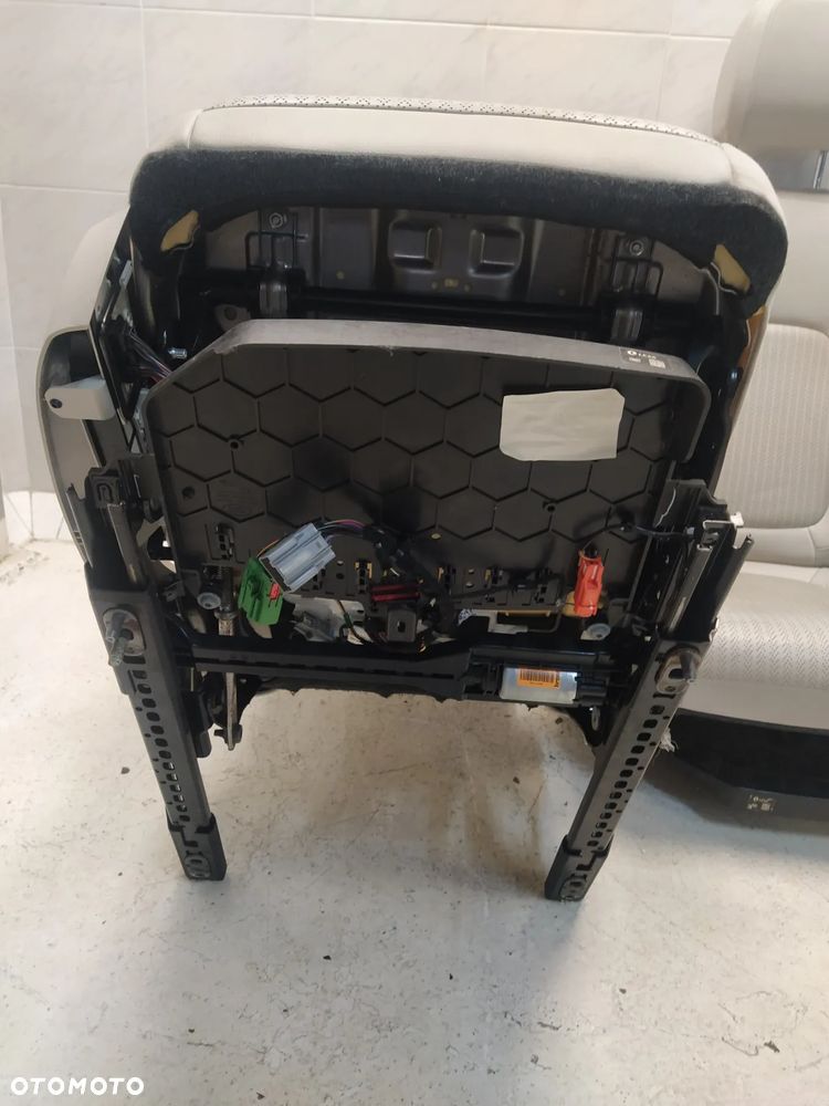 JAGUAR XF X260 FOTELE LEWA PRAWA PRZÓD PRZEDNIE KANAPA TYŁ TYLNA PODGRZEWANE ELEKTRYCZNE WENTYLOWANE BOCZKI DRZWI KOMPLET ORYGINAŁ - 25