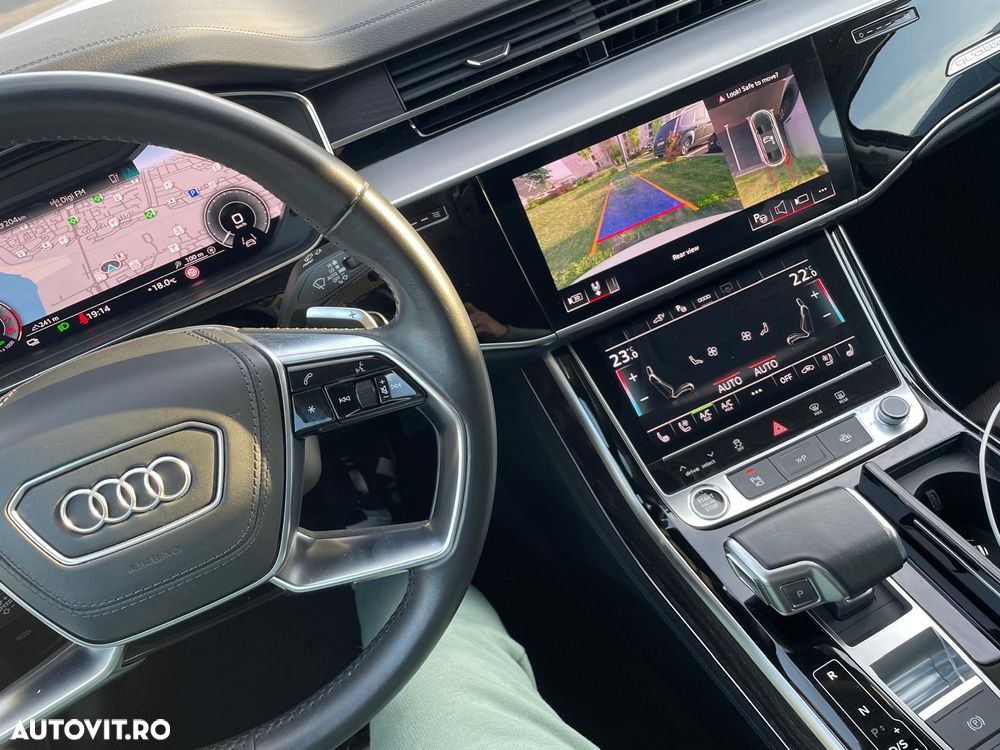 Audi A8 - 8