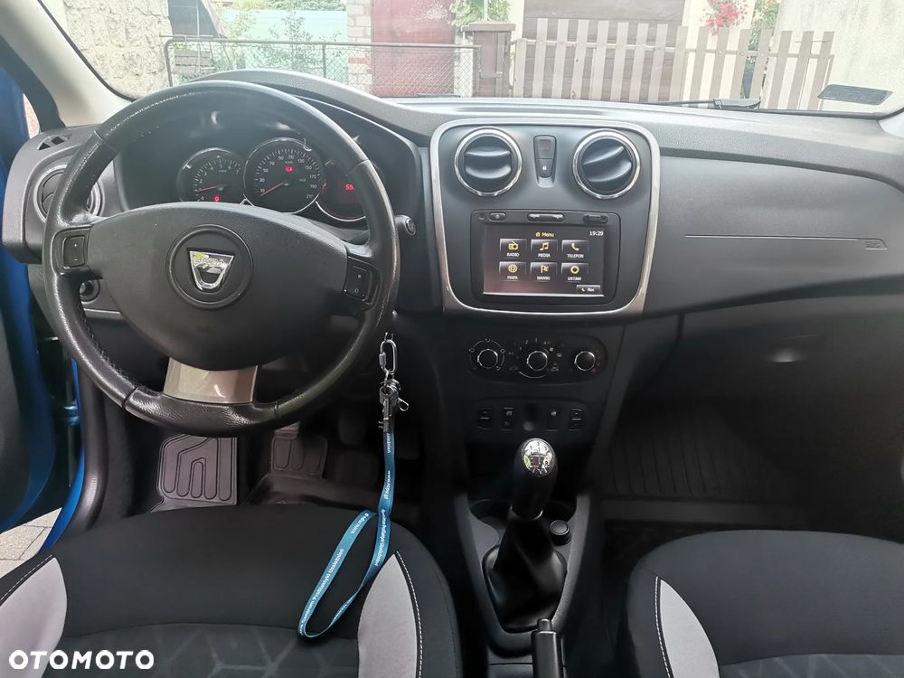 Dacia Sandero dCi 90 Laureate - 8