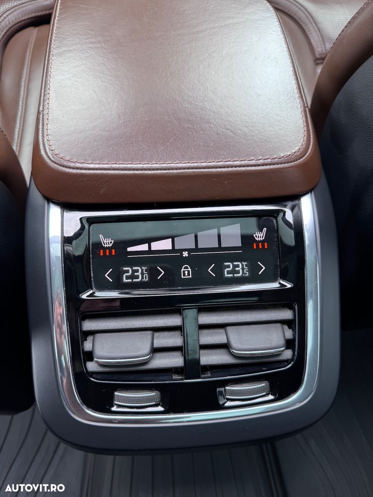 Volvo XC 90 D5 AWD Geartronic Inscription - 6