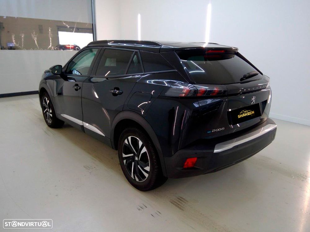Peugeot e-2008 Allure - 3