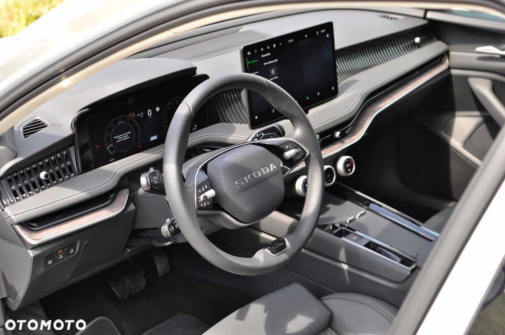 Skoda Superb 2.0 TDI SCR 4x4 L&K DSG - 14