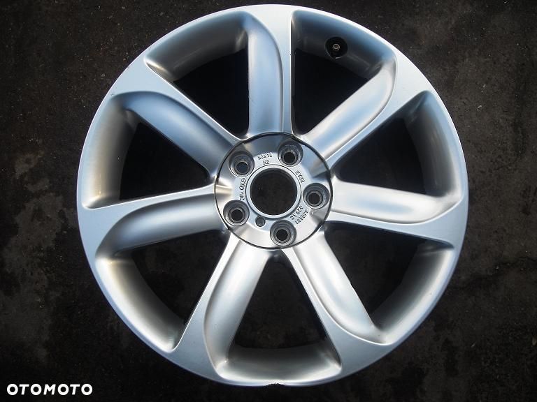 AUDI 18'' TT 8J0 TYŁ!! ORYGINAŁ!!! - 1