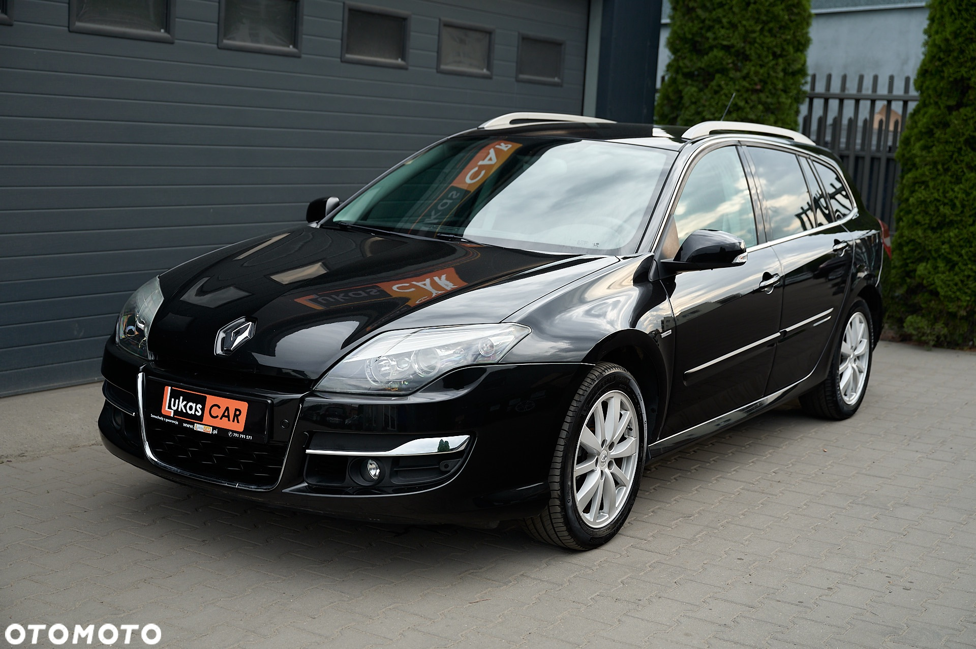 Renault Laguna Grandtour ENERGY dCi 130 FAP Start-Stop Bose Edition - 6