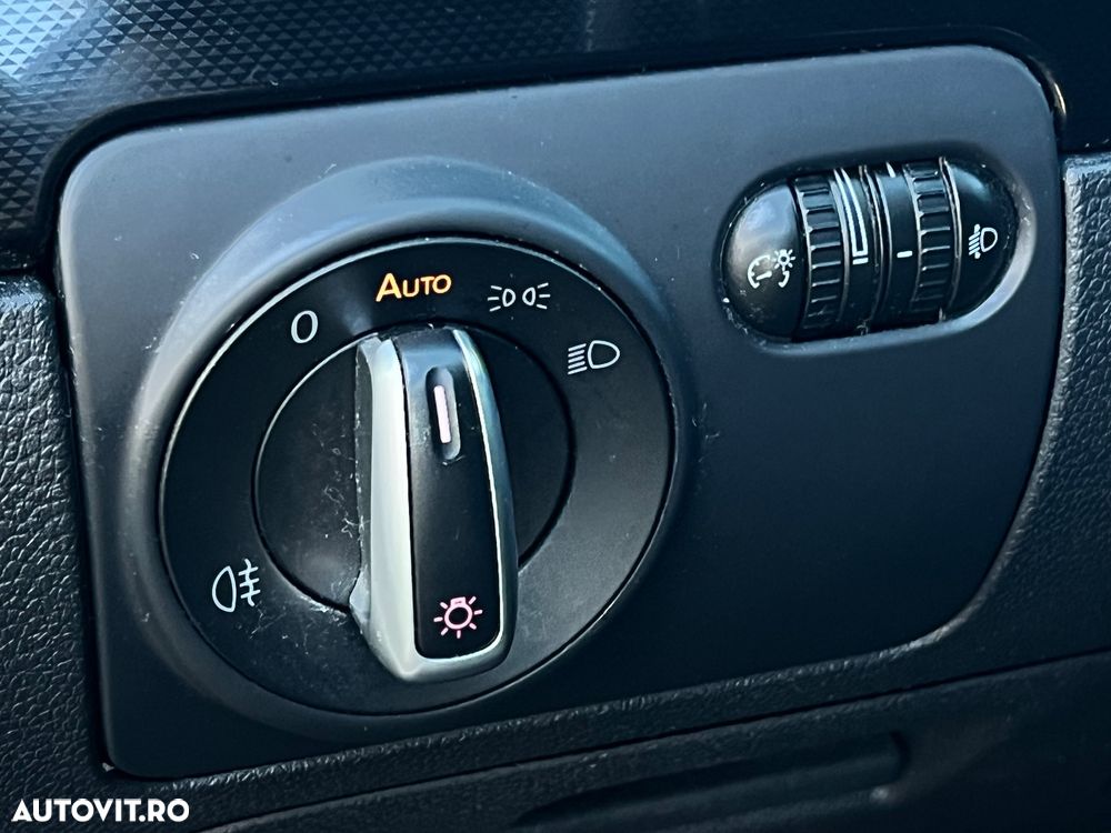 Volkswagen Golf 2.0 TDI Comfortline - 19