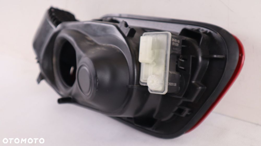 VOLVO XC40 KLAPKA WLEWU PALIWA 725 31457775, 32262810 - 7