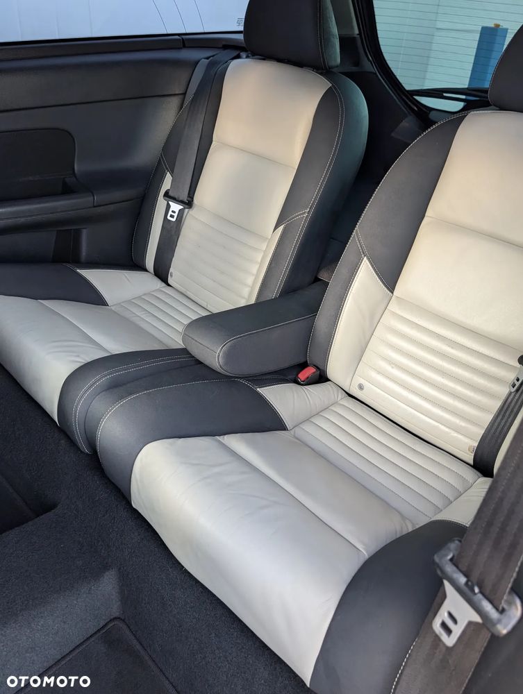 Volvo C30 D4 R-Design - 20