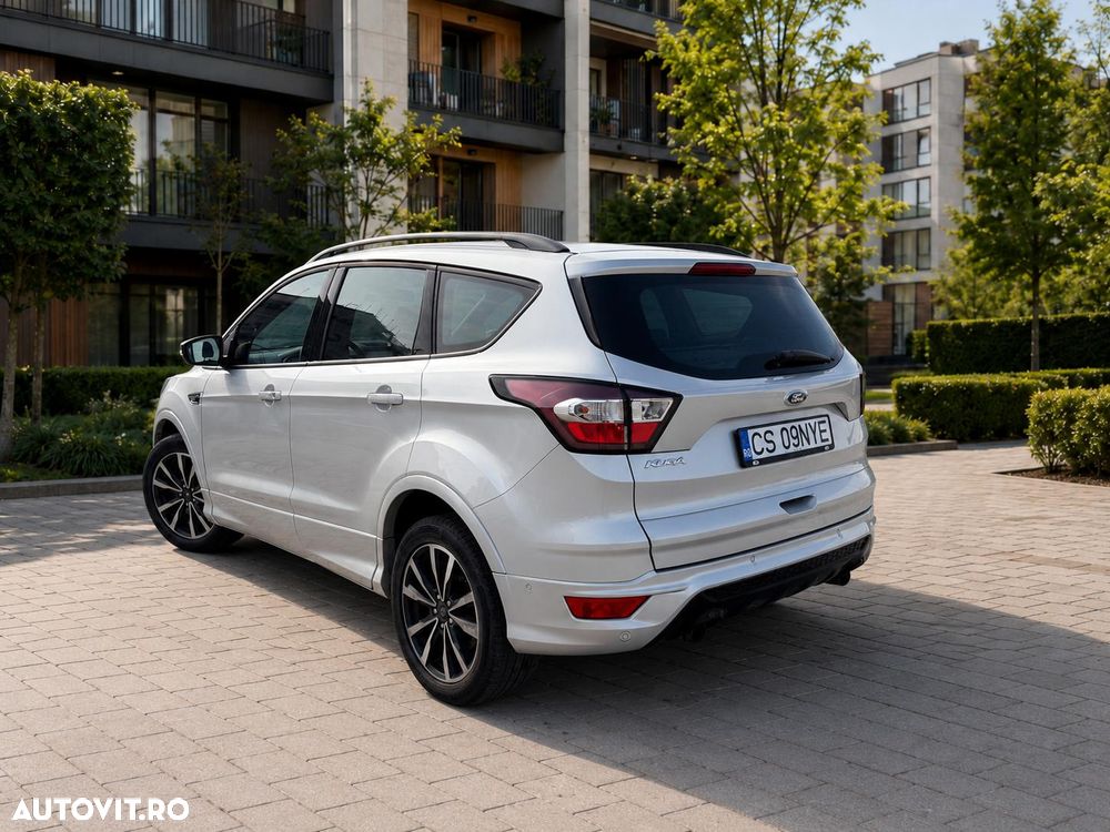 Ford Kuga - 8