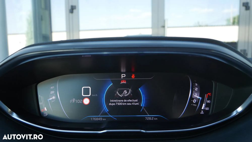 Peugeot 5008 BlueHDI 130 EAT8 Allure Pack - 32