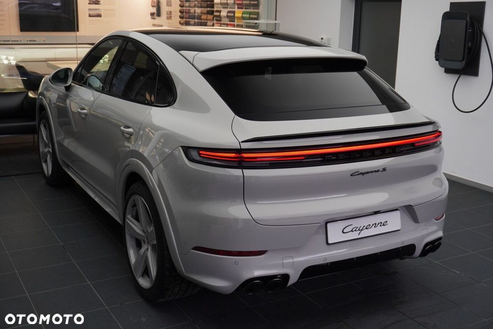 Porsche Cayenne - 8