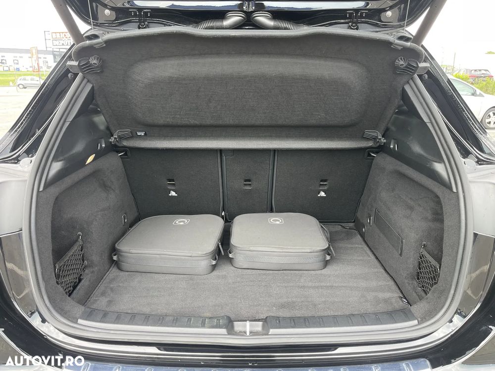 Mercedes-Benz GLA 250 e 8G-DCT Progressive - 25