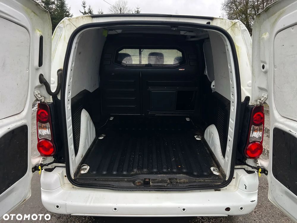 Peugeot Partner - 27