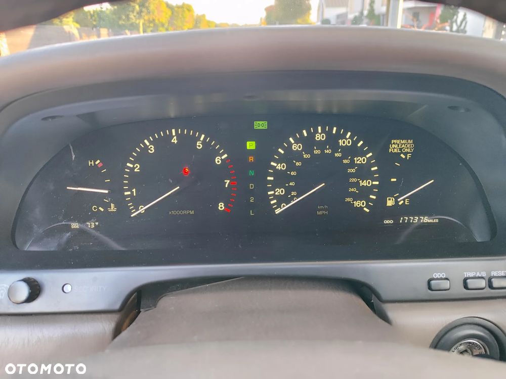 Lexus LS Standard - 17