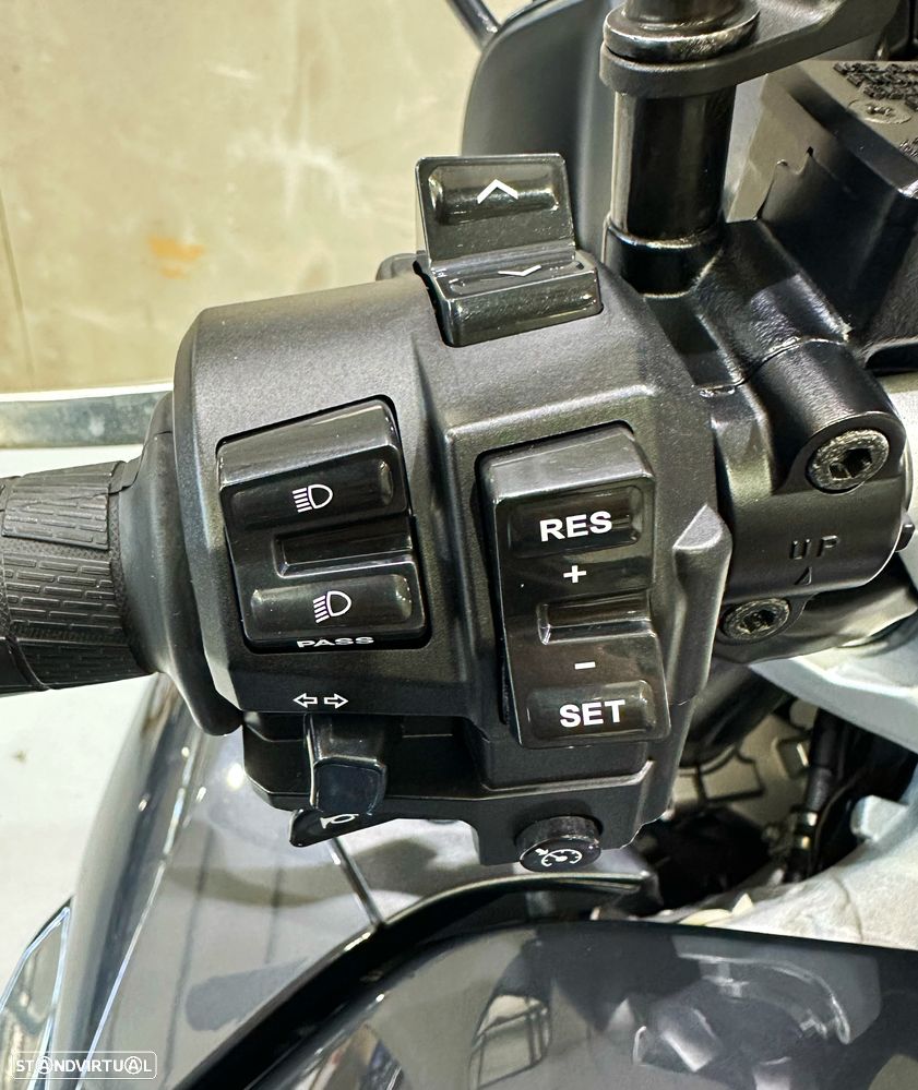 Yamaha FJR 1300 - 18