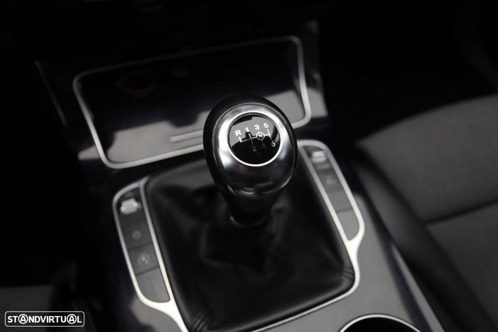 Mercedes-Benz C 180 d Avantgarde - 9