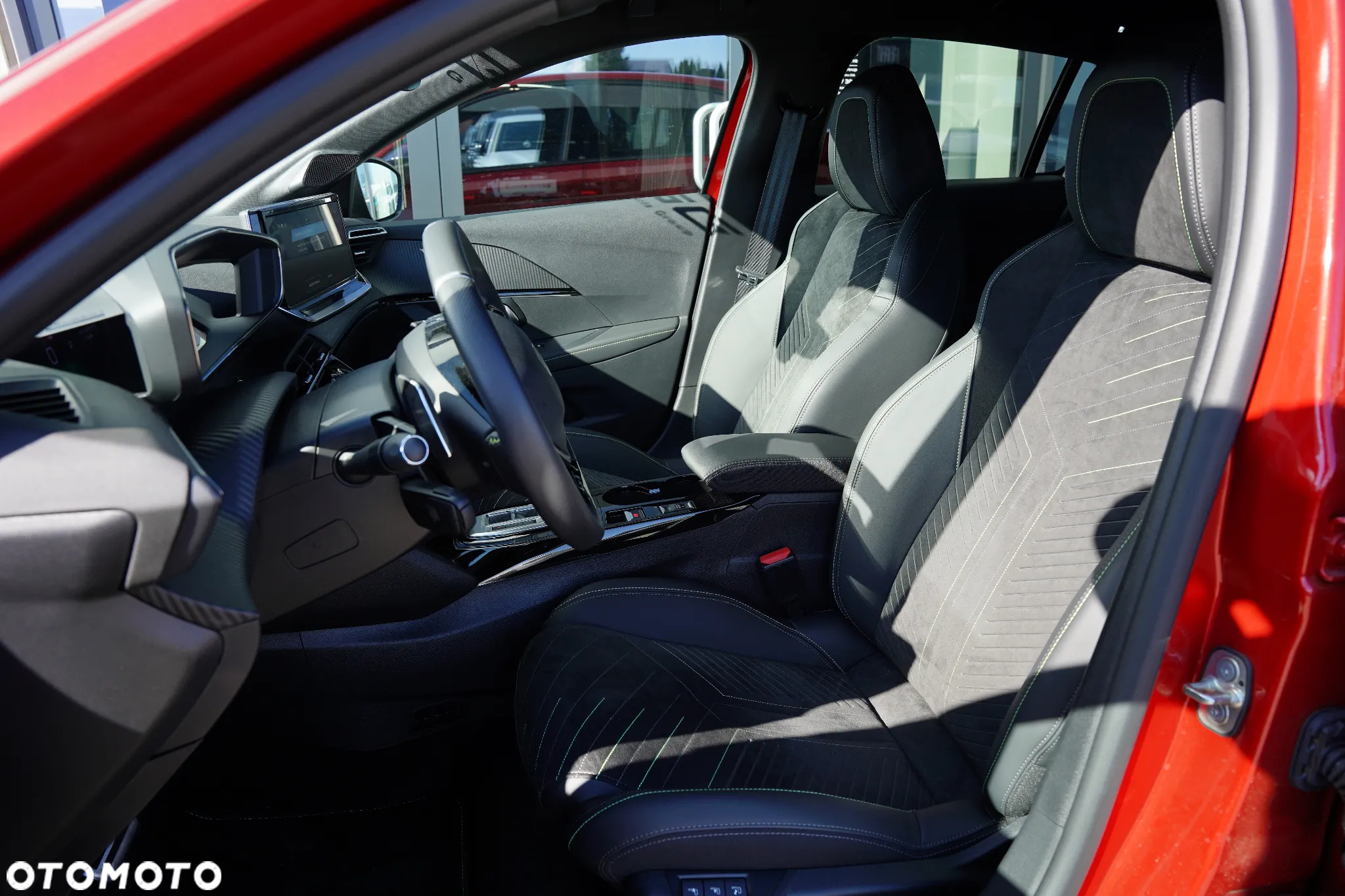 Peugeot 208 1.2 mHEV GT - 6