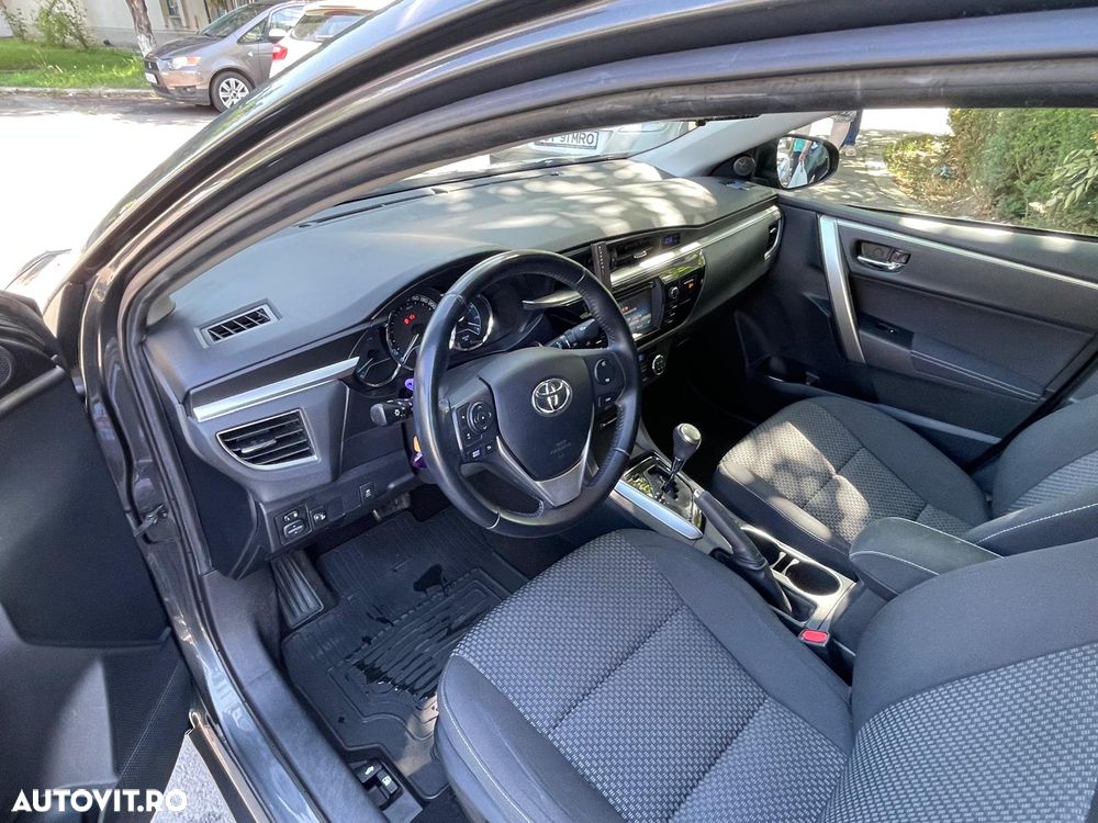 Toyota Corolla 1.6 Valvematic CVT Sol - 1