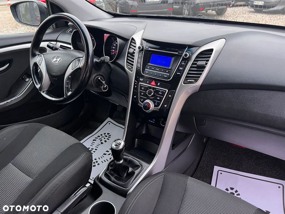 Hyundai i30 1.6 CRDi BlueDrive Comfort - 5
