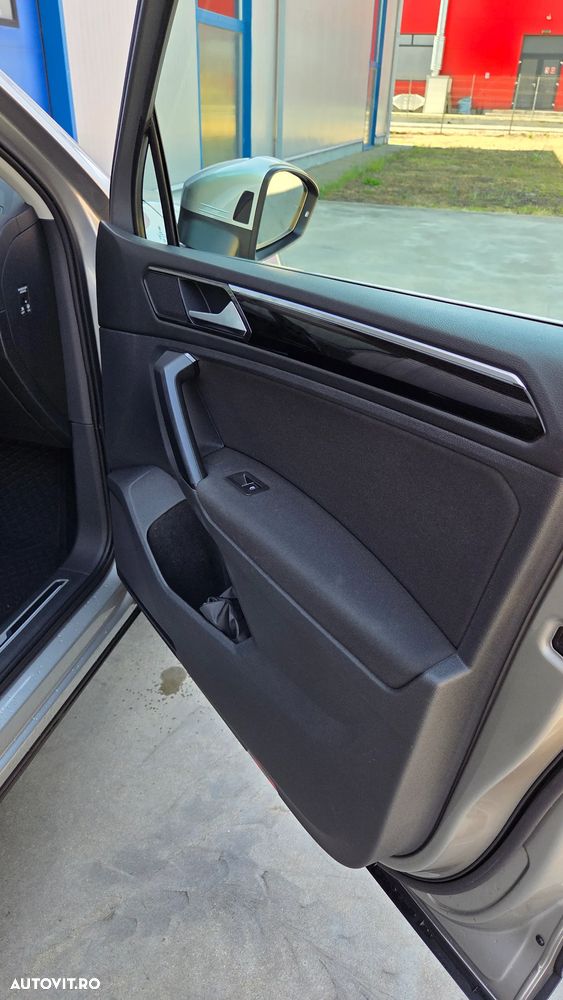 Volkswagen Tiguan 2.0 TDI DSG 4Mot Highline - 23