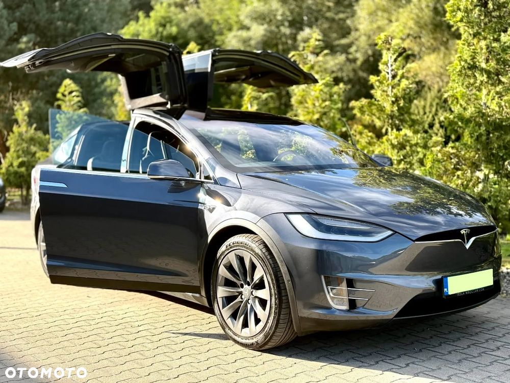 Tesla Model X Performance - 1