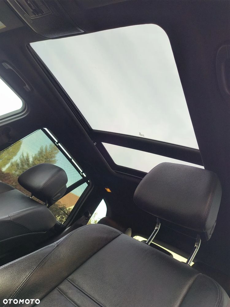 BMW X5 xDrive50i - 11