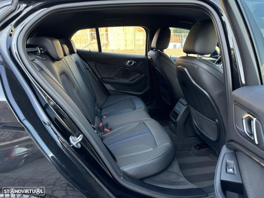 BMW 116 d Pack Desportivo M - 15
