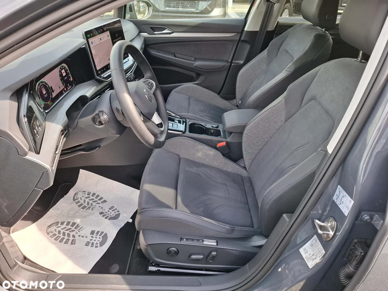 Volkswagen Golf Variant 1.5 eTSI OPF DSG Style - 10