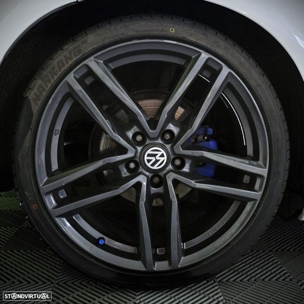 VW Scirocco 2.0 TSI BlueMotion DSG - 10