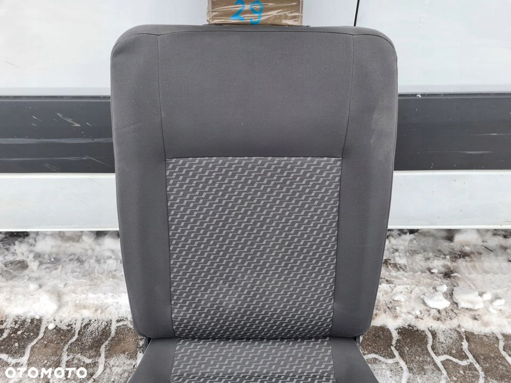 VW T5 LIFT fotel koziołek składany TASAMO - 4