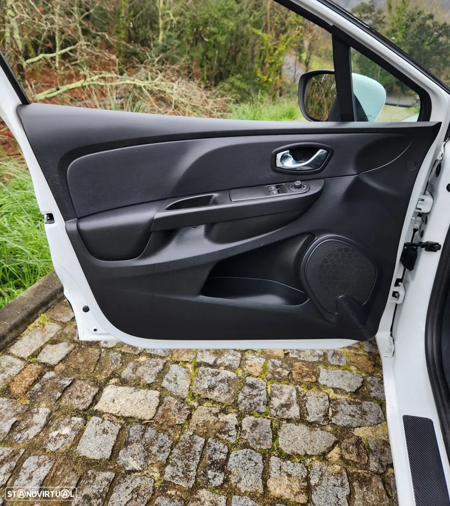 Renault Clio 0.9 TCE Limited - 17