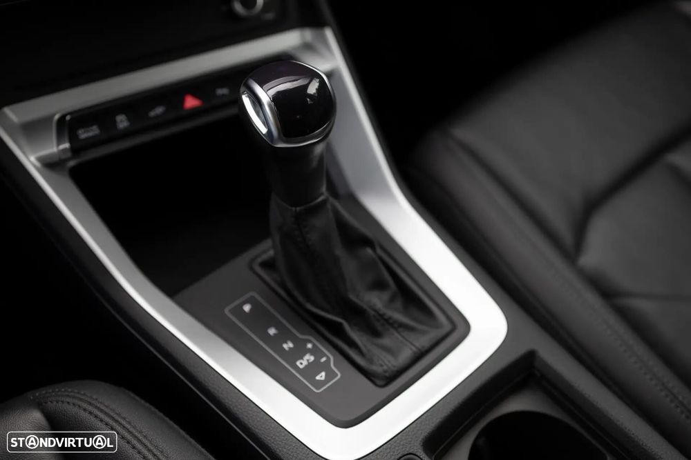 Audi Q3 45 TFSIe S tronic - 22