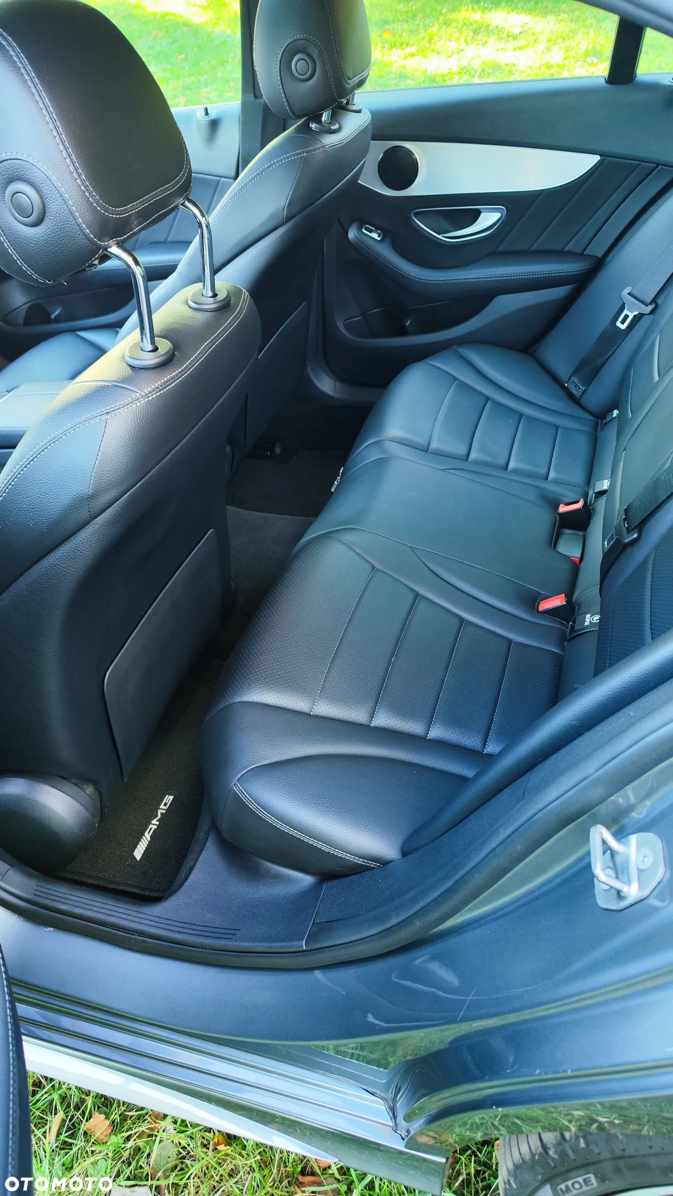 Mercedes-Benz Klasa C 300 9G-TRONIC - 17