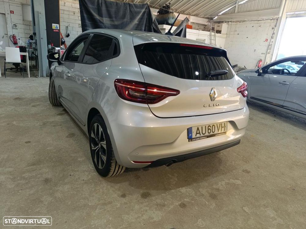 Renault Clio - 2