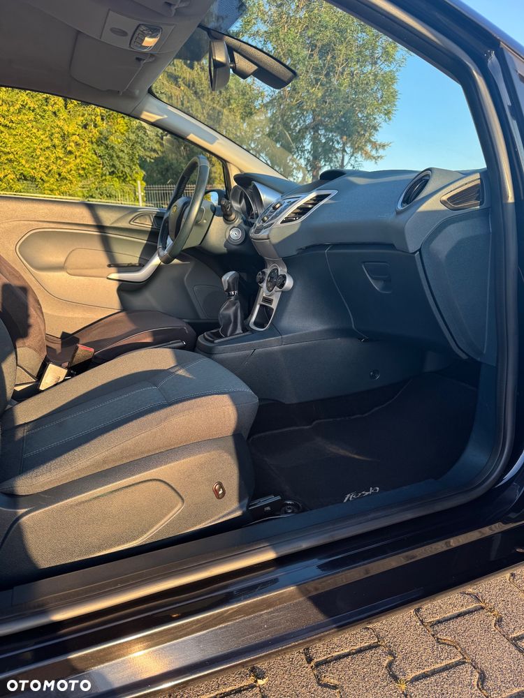 Ford Fiesta 1.25 Titanium - 12