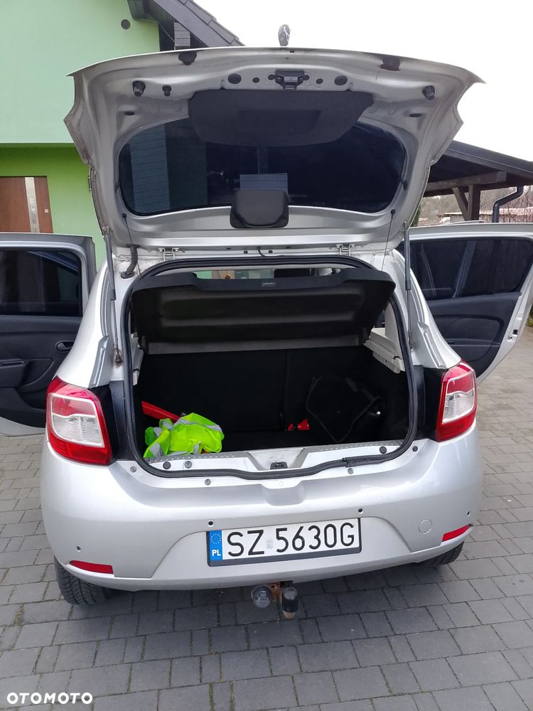 Dacia Sandero 1.2 16V Celebration - 8