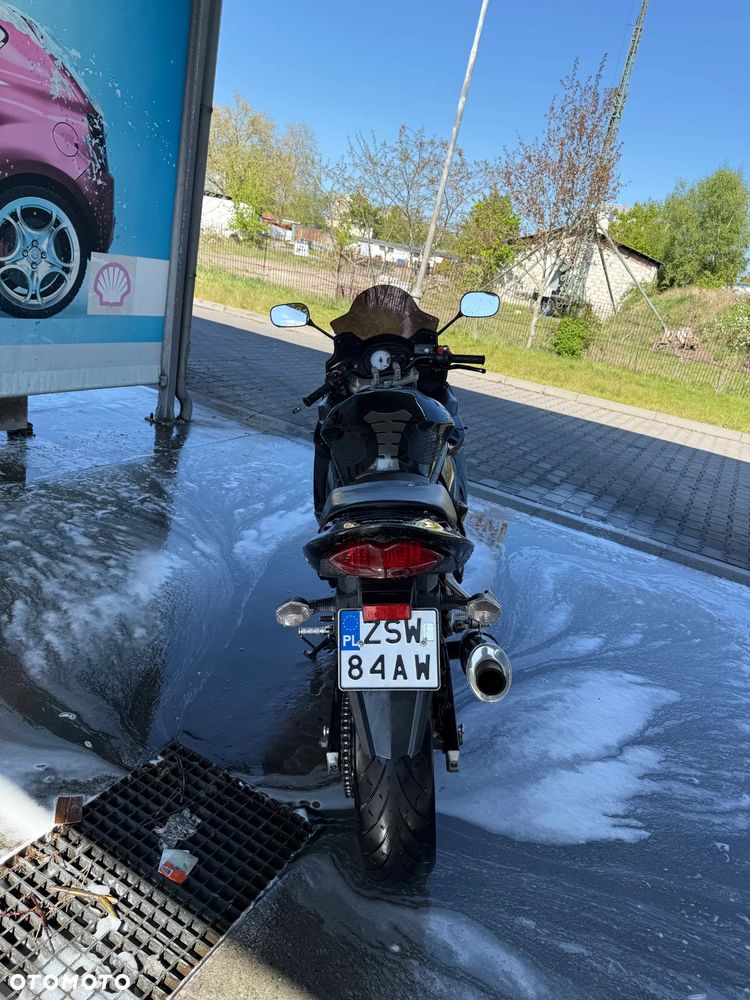 Suzuki GSX - 5