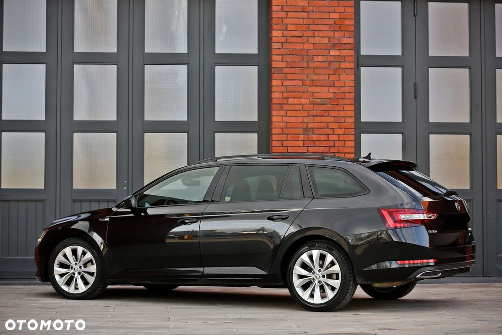 Skoda Superb 2.0 TDI 4x4 DSG Sportline - 11