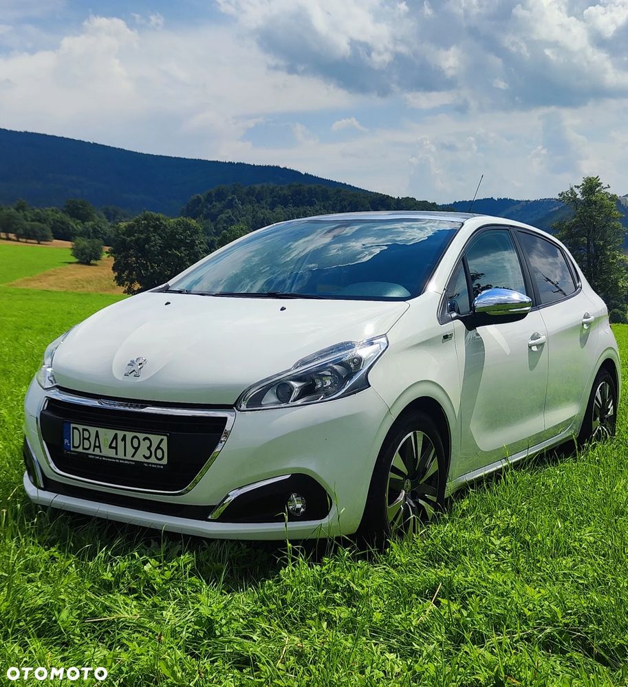 Peugeot 208 1.2 VTi Style - 1