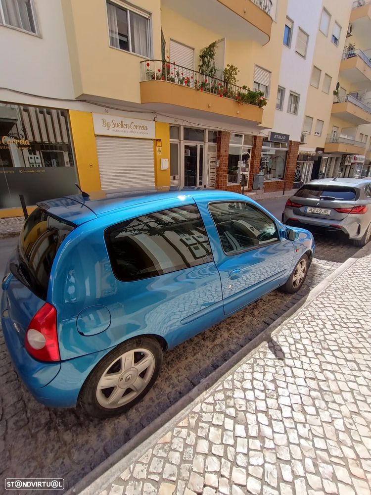 Renault Clio 1.4 16V Dynamique - 3