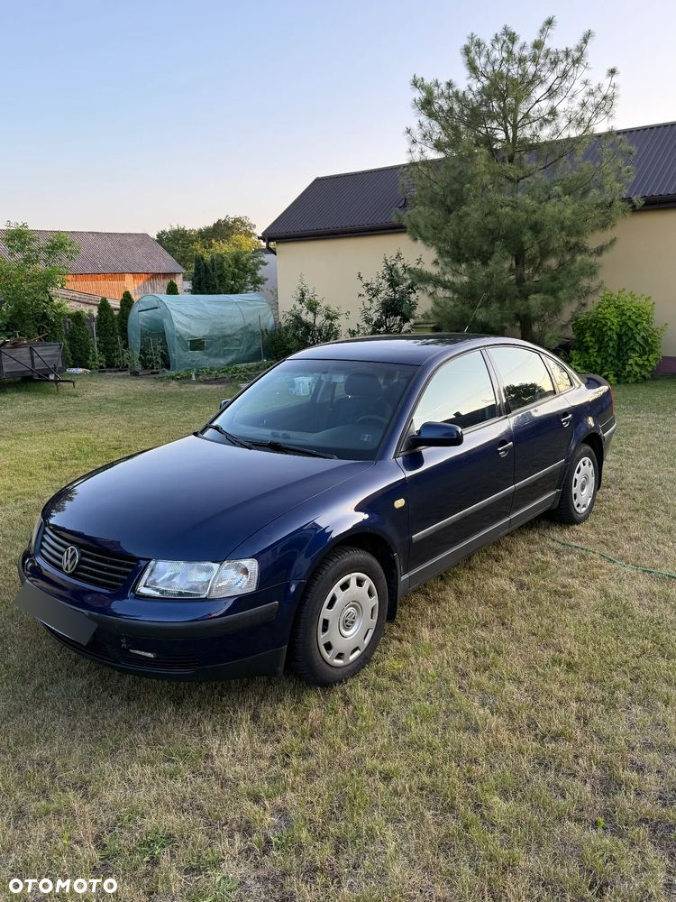 Volkswagen Passat 1.8 Comfortline - 6