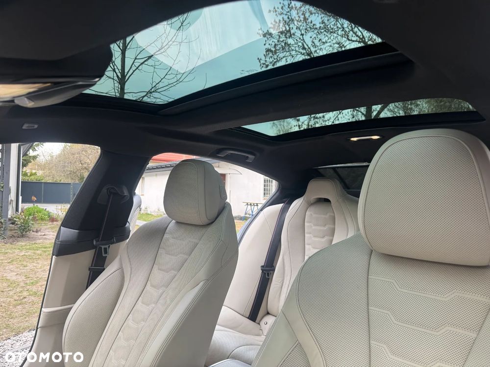 BMW Seria 8 - 27