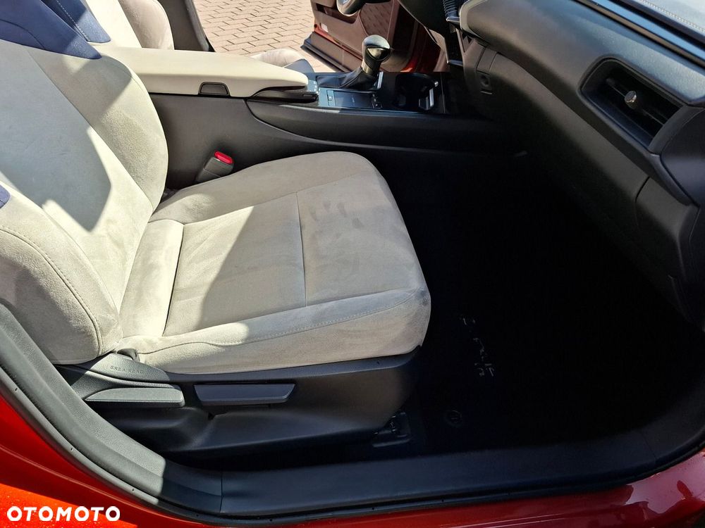 Lexus UX 200 Optimum 2WD - 22