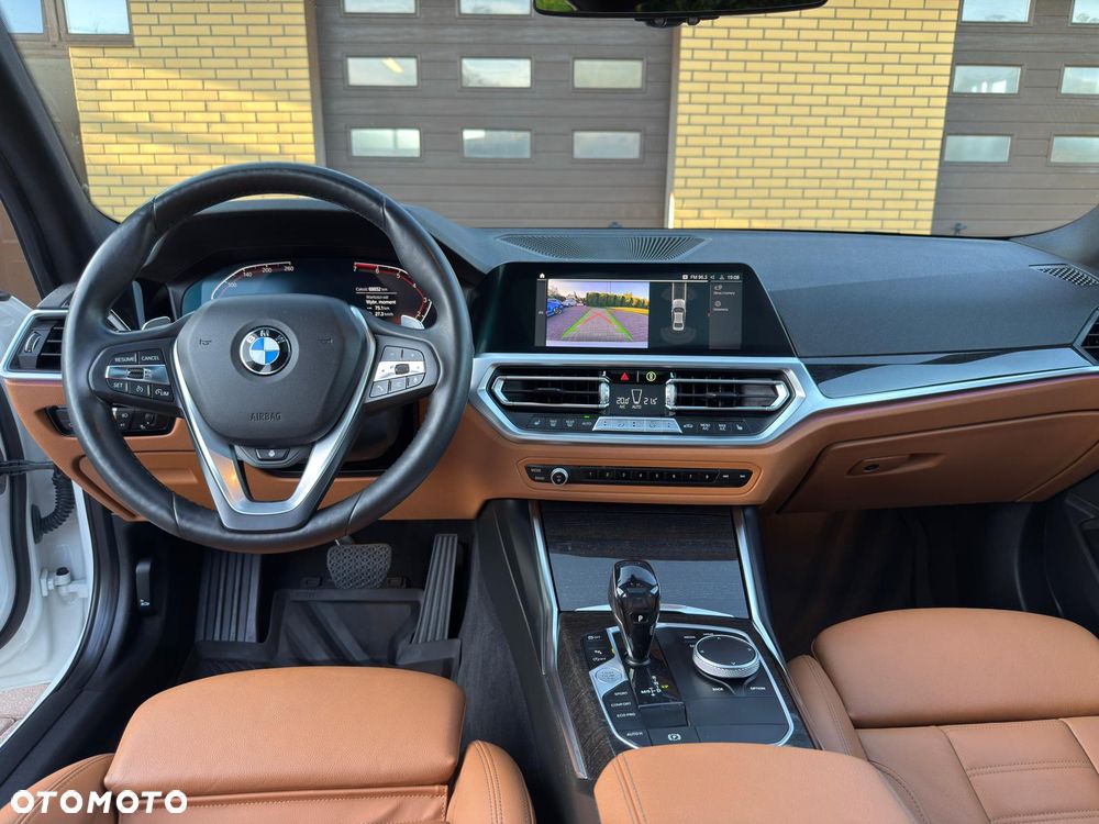 BMW Seria 3 330i xDrive Sport Line - 12