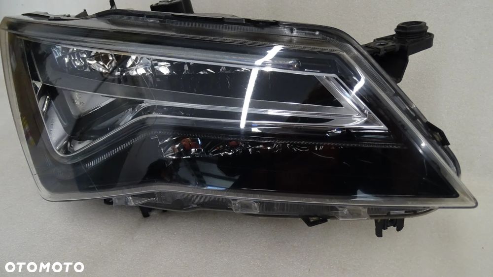 SEAT ATECA 576 - lampa przednia prawa FULL LED - 3
