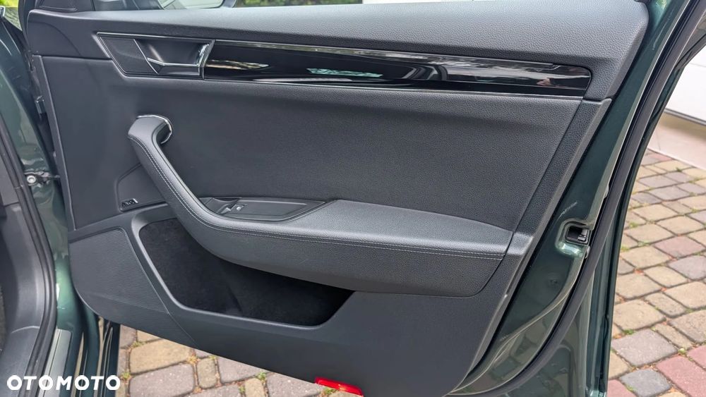 Skoda Superb 2.0 TSI L&K DSG - 13