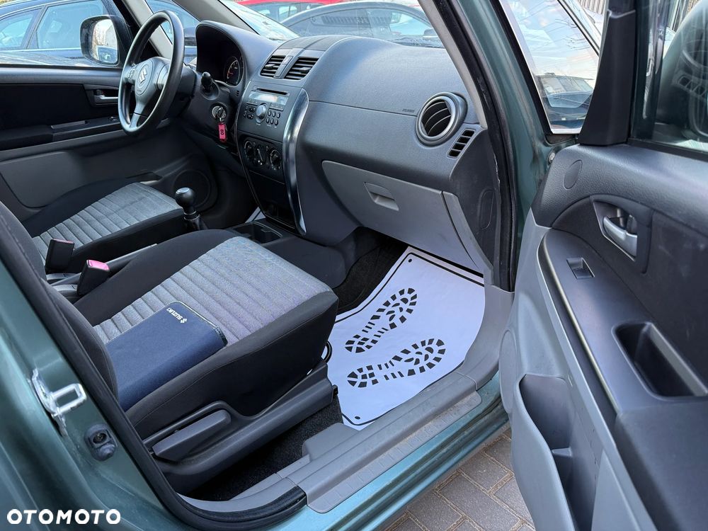 Suzuki SX4 - 12