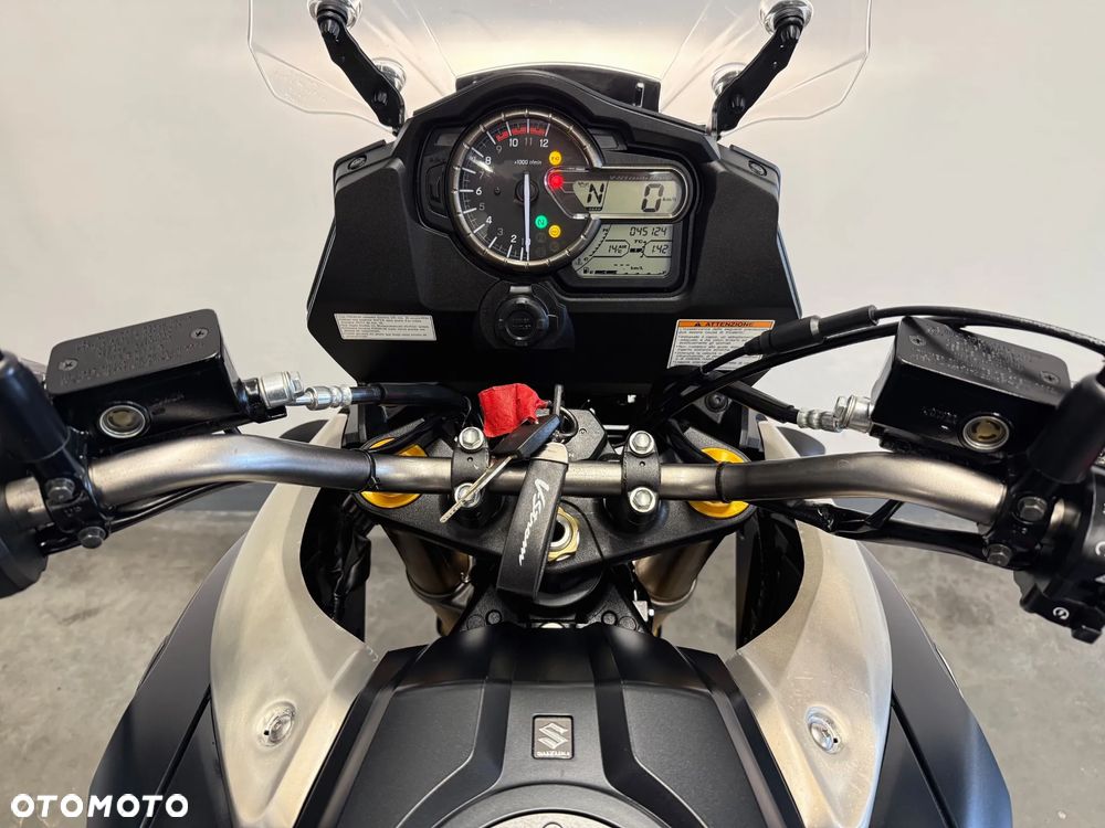 Suzuki V-STROM - 9