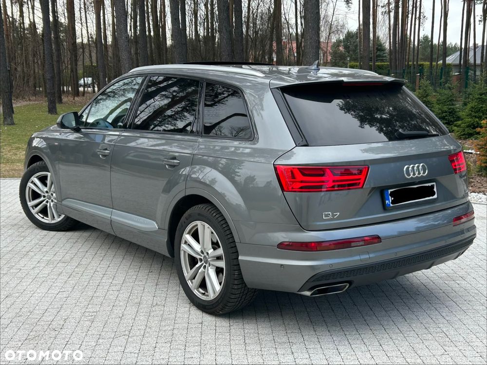 Audi Q7 - 3