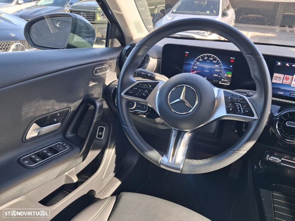 Mercedes-Benz A 250 e 8G-DCT Style - 16